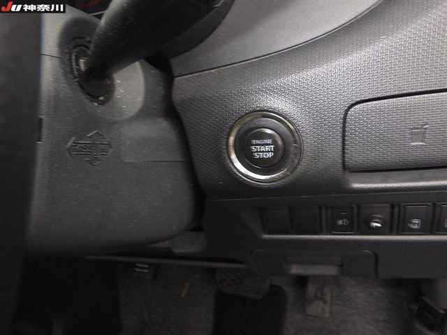 MITSUBISHI DELICA D2 2012