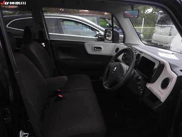 SUZUKI MRWAGON 2011