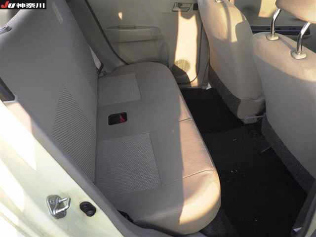 DAIHATSU MIRA E S 2013