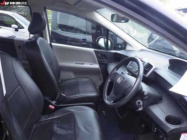 HONDA FREED 2008