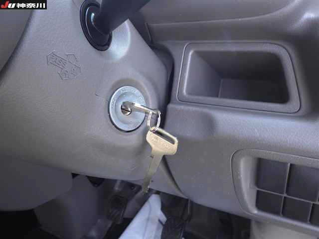 NISSAN CLIPPER VAN 2018