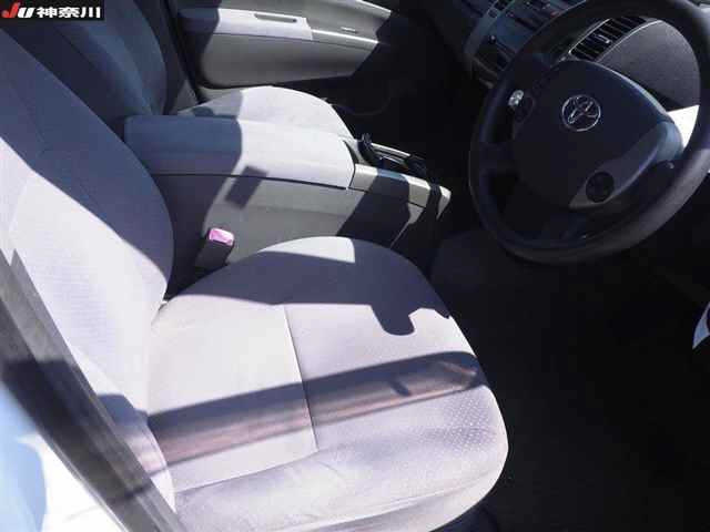 TOYOTA PRIUS 2010