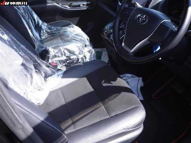 TOYOTA NOAH 2018
