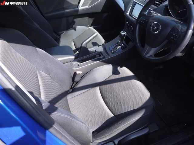 MAZDA AXELA 2013