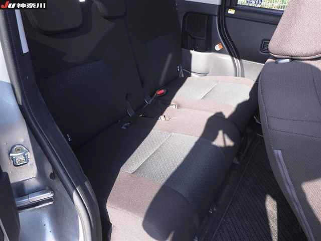 TOYOTA ROOMY 2022