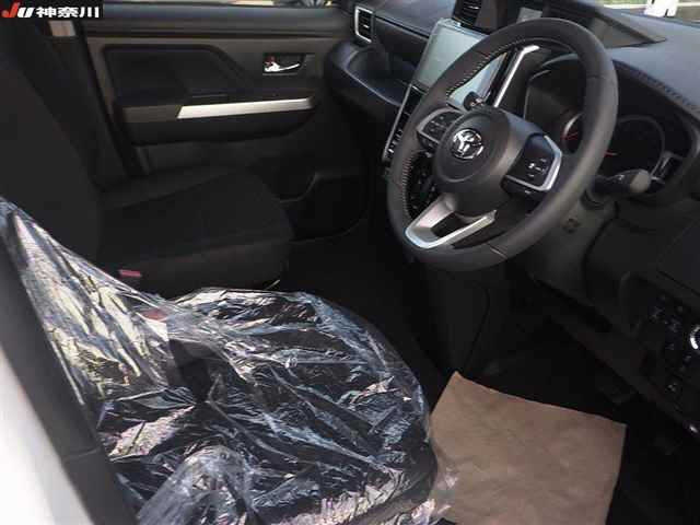 TOYOTA ROOMY 2025