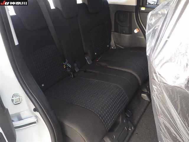 TOYOTA ROOMY 2025