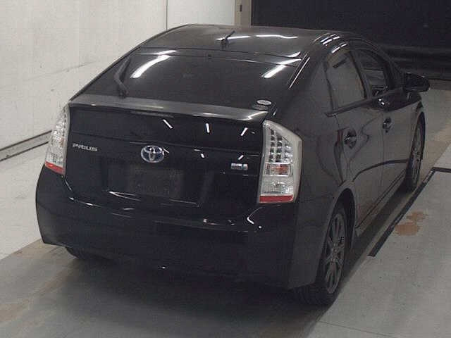 TOYOTA PRIUS 2010
