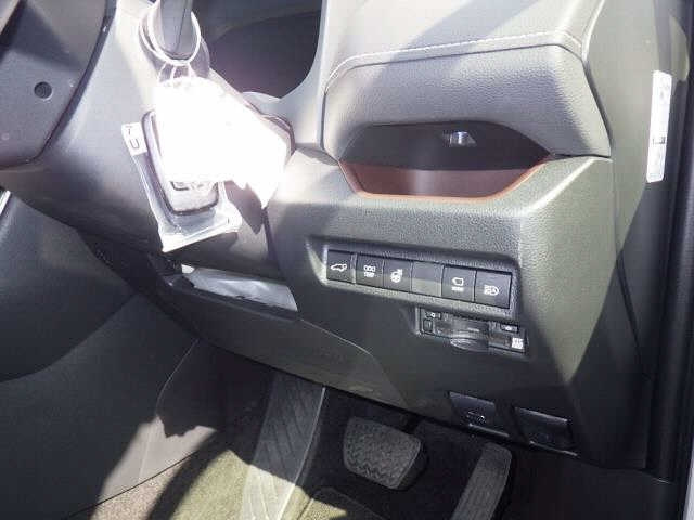 TOYOTA RAV4 2023