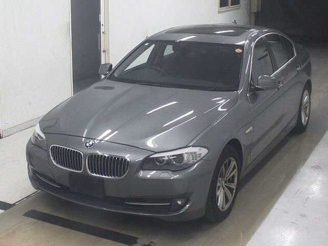 BMW 5 SERIES 2011