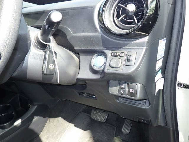 TOYOTA AQUA 2018