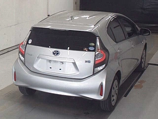 TOYOTA AQUA 2020