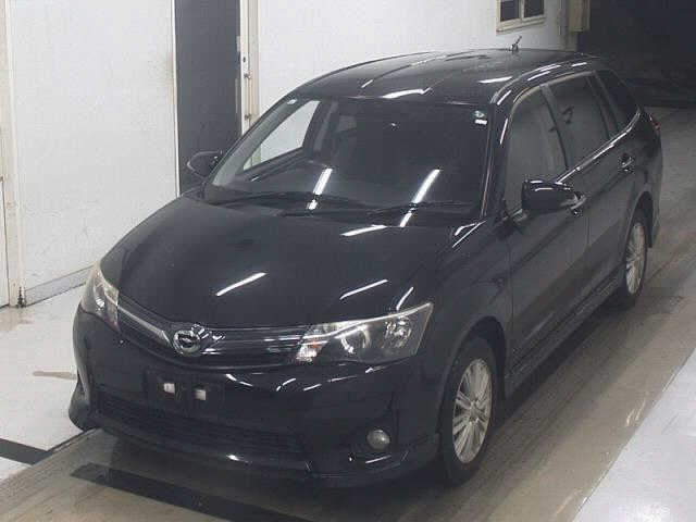 TOYOTA COROLLA FIELDER 2013