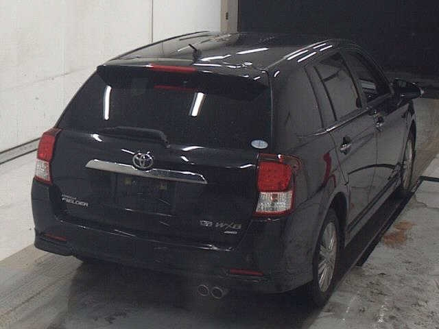 TOYOTA COROLLA FIELDER 2013