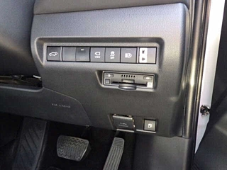 TOYOTA HARRIER 2022