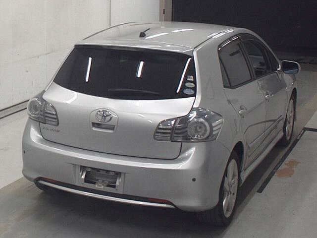 TOYOTA BLADE 2010
