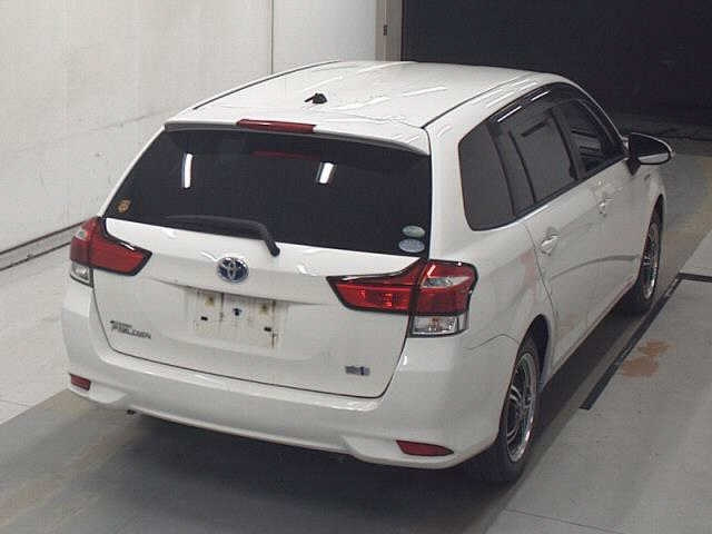 TOYOTA COROLLA FIELDER 2015