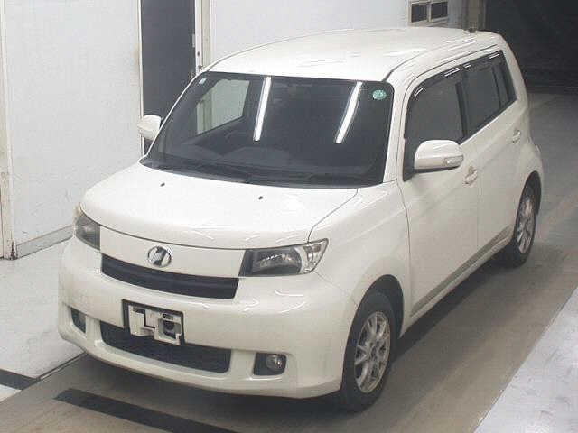 TOYOTA BB 2012