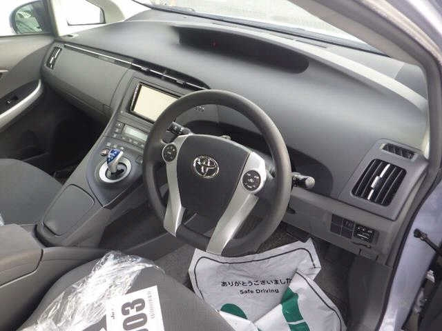 TOYOTA PRIUS 2010