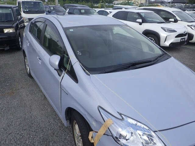 TOYOTA PRIUS 2010