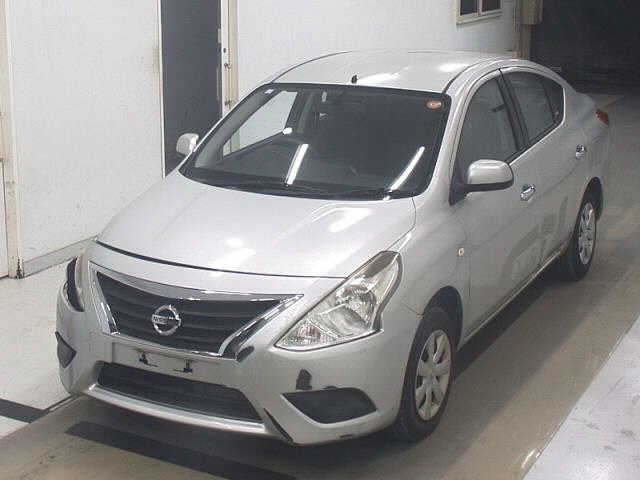 NISSAN LATIO 2015