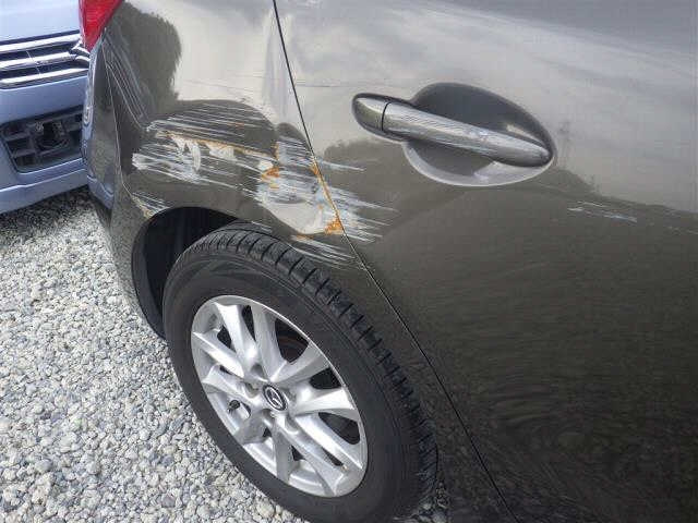 MAZDA AXELA 2016