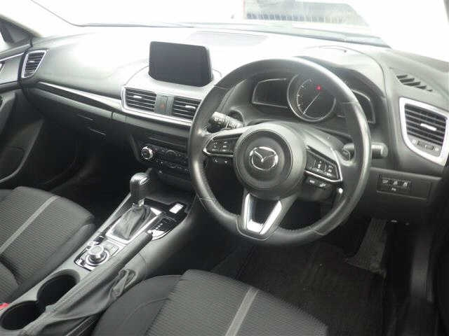 MAZDA AXELA 2016