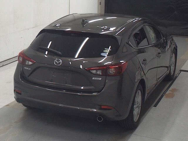 MAZDA AXELA 2016