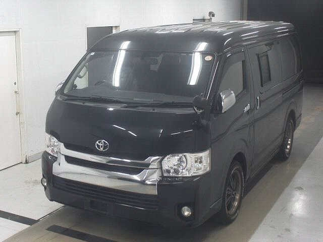 TOYOTA HIACE 2016