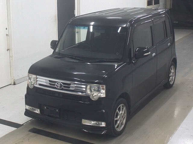 TOYOTA PIXIS SPACE 2014