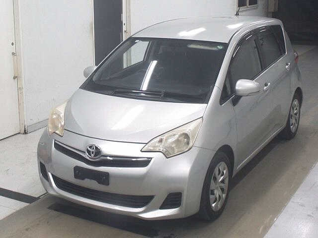 TOYOTA RACTIS 2012