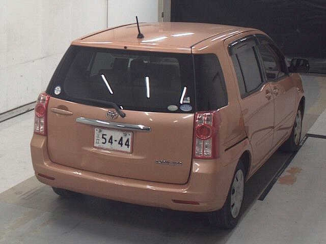 TOYOTA RAUM 2009
