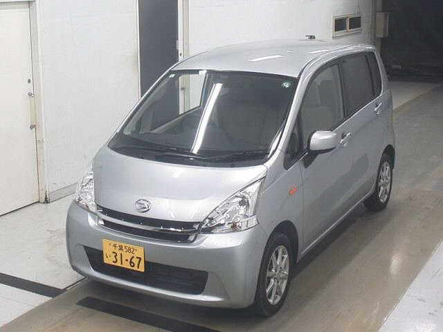 DAIHATSU MOVE 2011