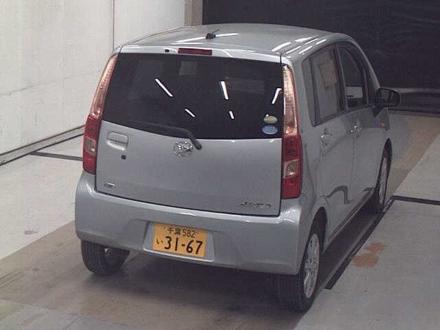 DAIHATSU MOVE 2011
