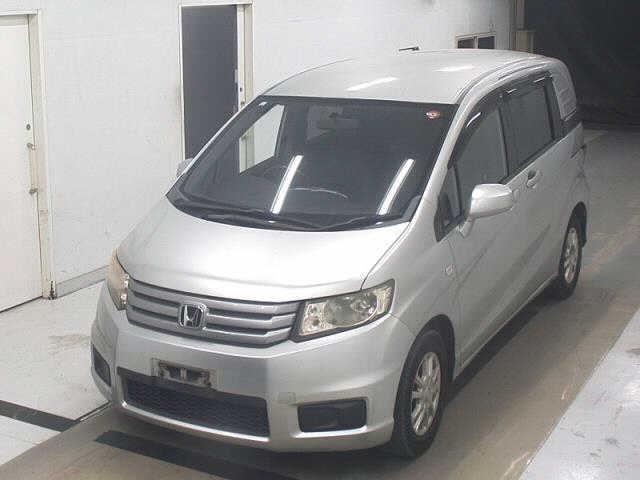 HONDA FREED 2010