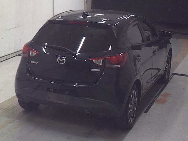 MAZDA DEMIO 2017