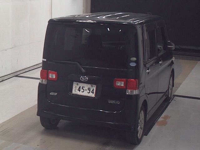 DAIHATSU TANTO 2012
