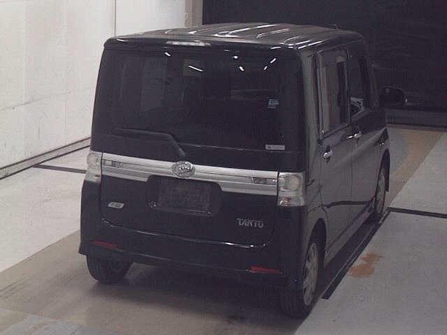 DAIHATSU TANTO 2012