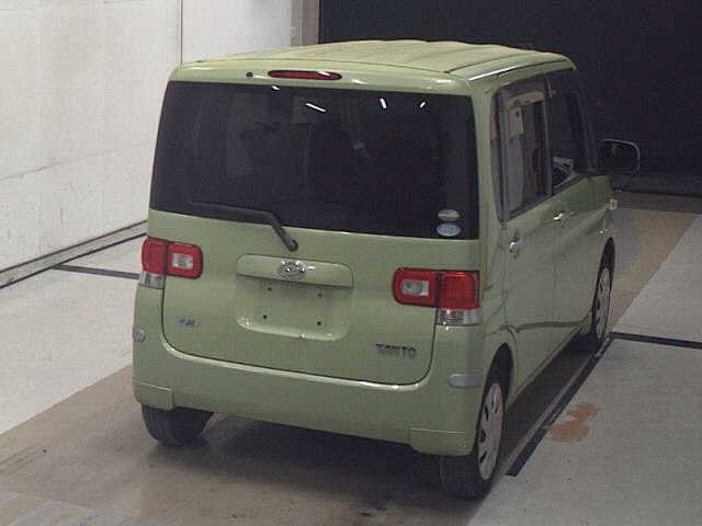 DAIHATSU TANTO 2012