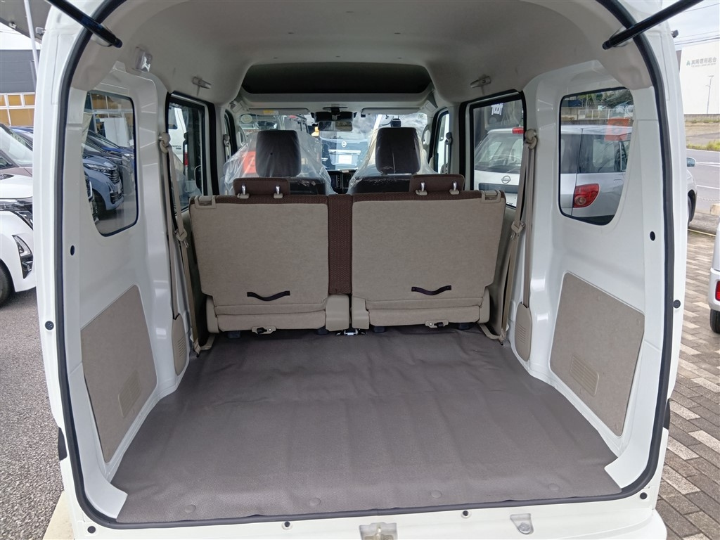 NISSAN CLIPPER VAN 2024