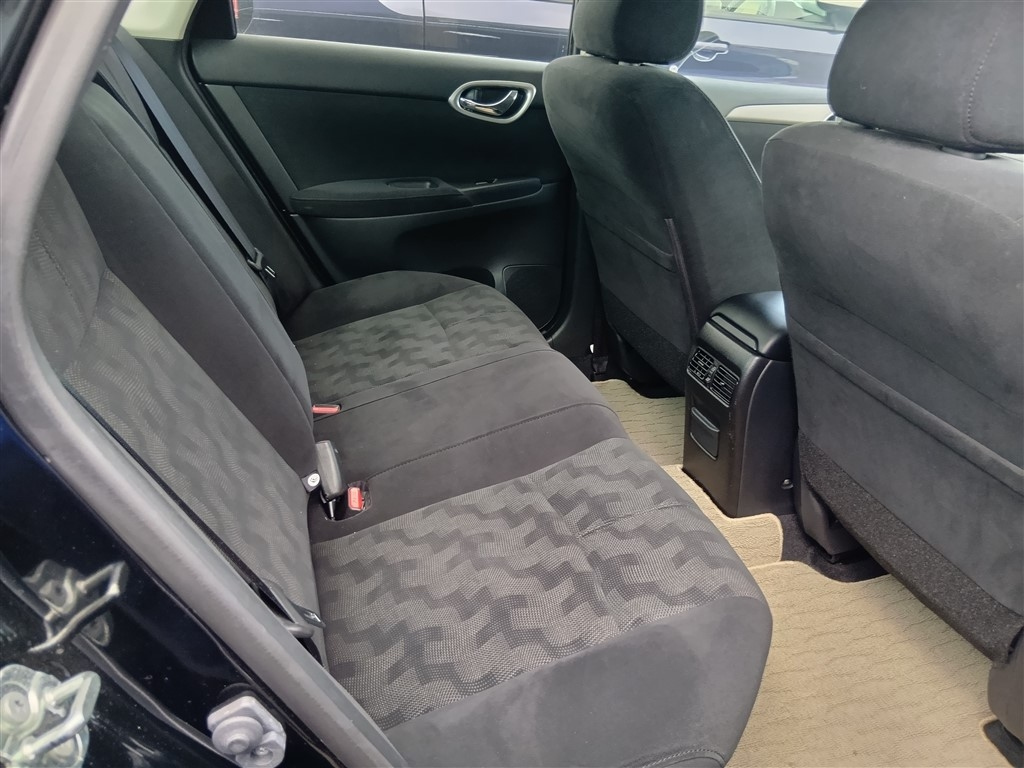 NISSAN SYLPHY 2019