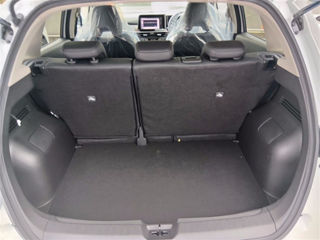 NISSAN AURA 2024