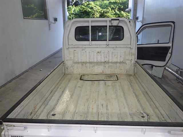 NISSAN CLIPPER TRUCK 2018