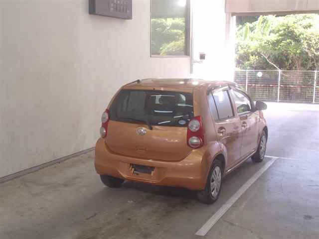 DAIHATSU BOON 2010
