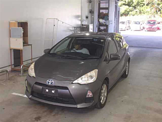 TOYOTA AQUA 2012