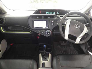 TOYOTA AQUA 2012