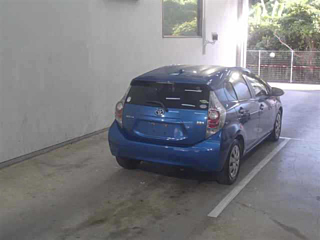 TOYOTA AQUA 2013