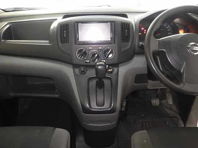 NISSAN NV200 2015
