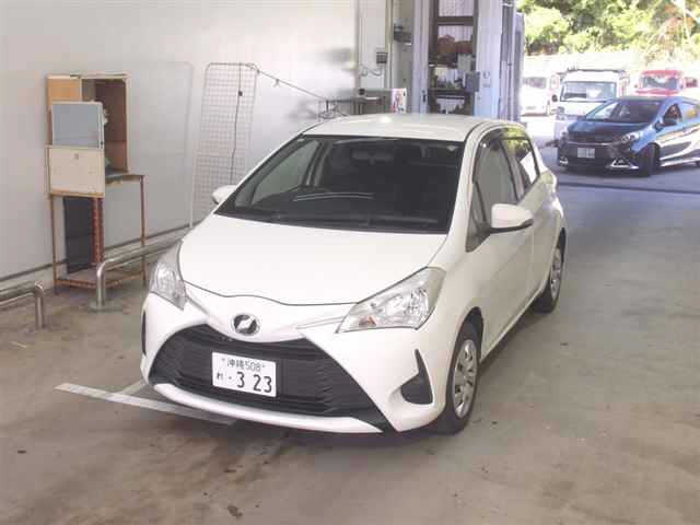 TOYOTA VITZ 2017