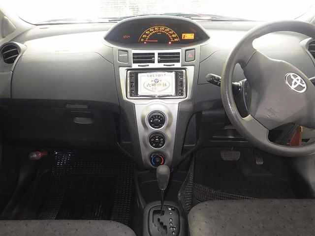 TOYOTA VITZ 2008